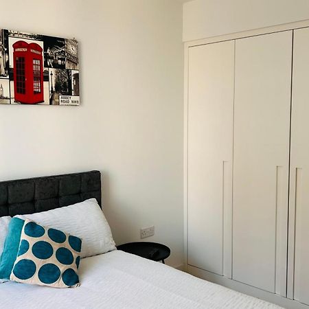 Lush Living - Double Room With Private Bathroom London Luaran gambar